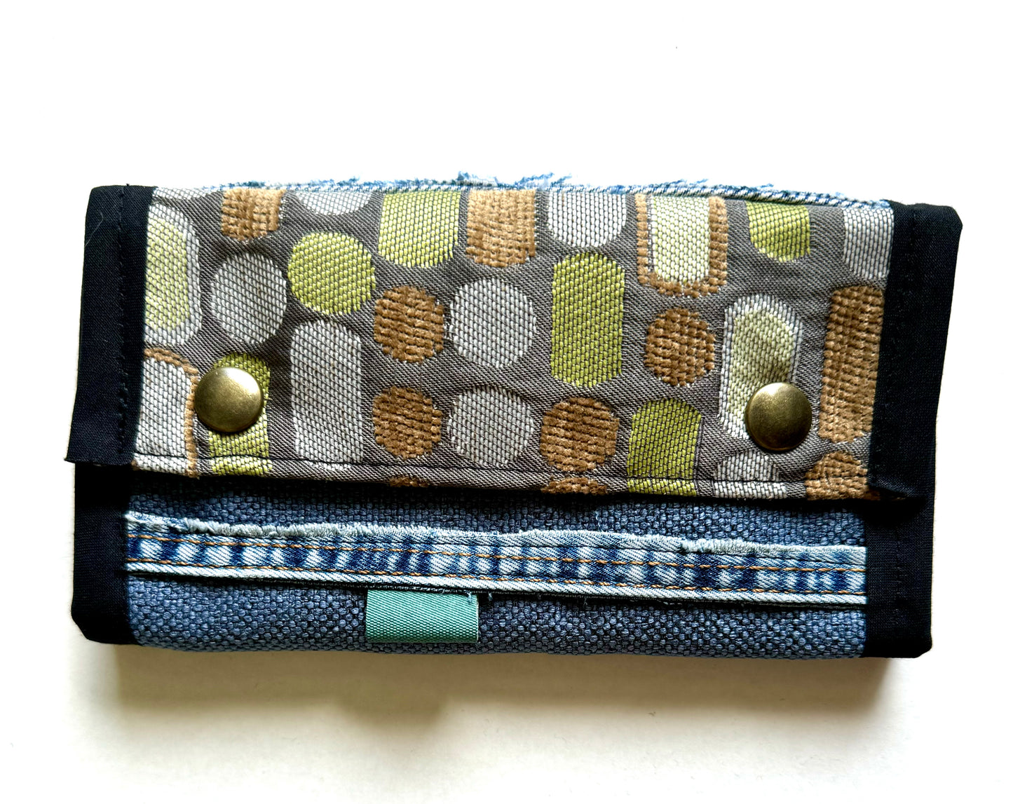 Tobacco pouch