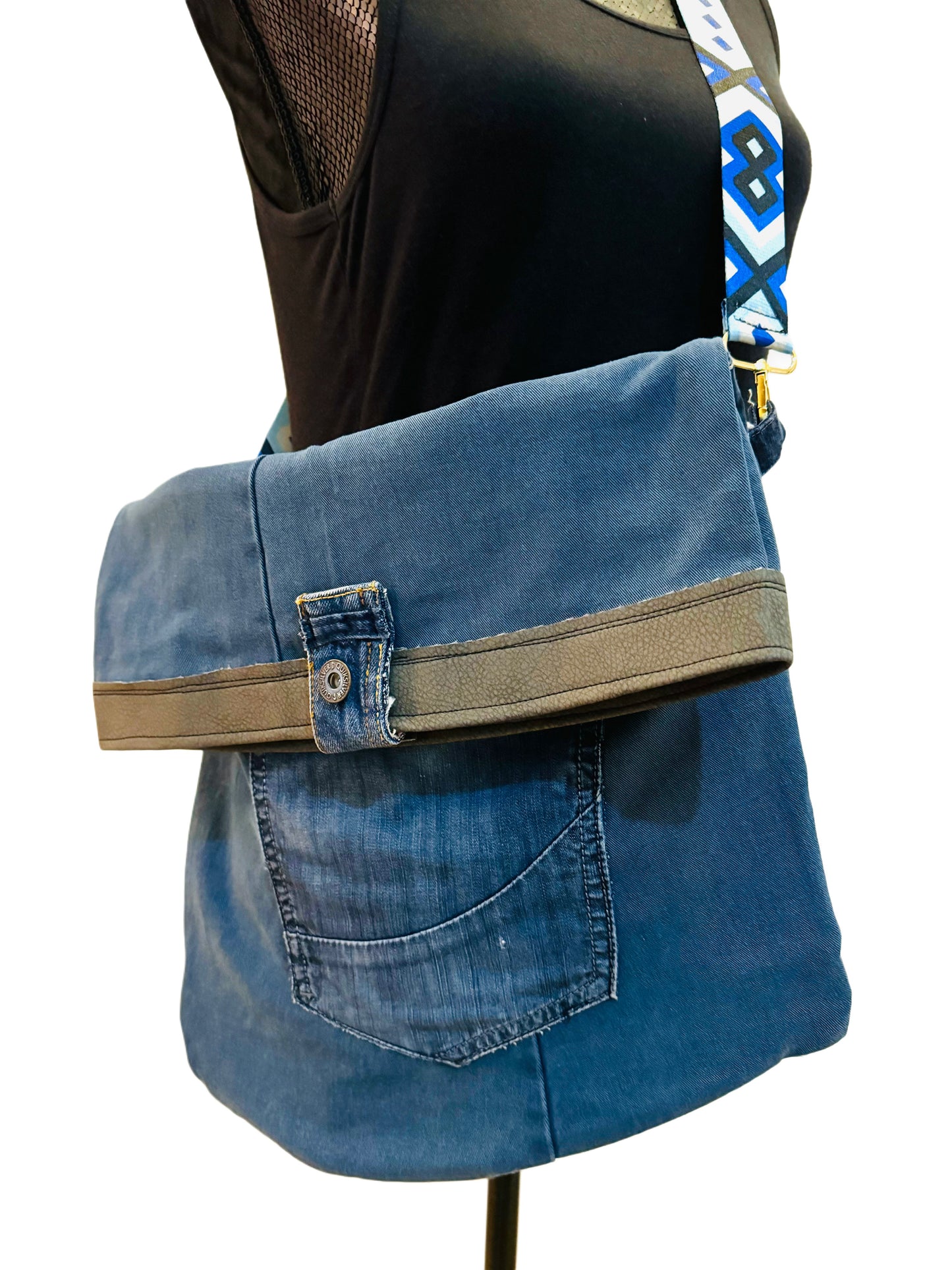 Shoulder bag