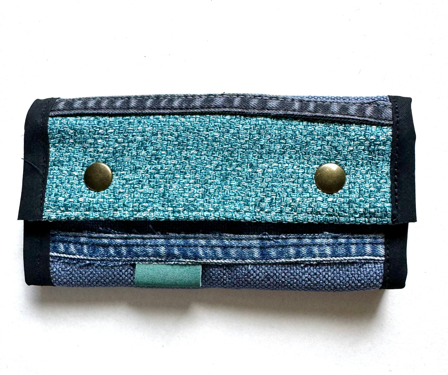 Tobacco pouch
