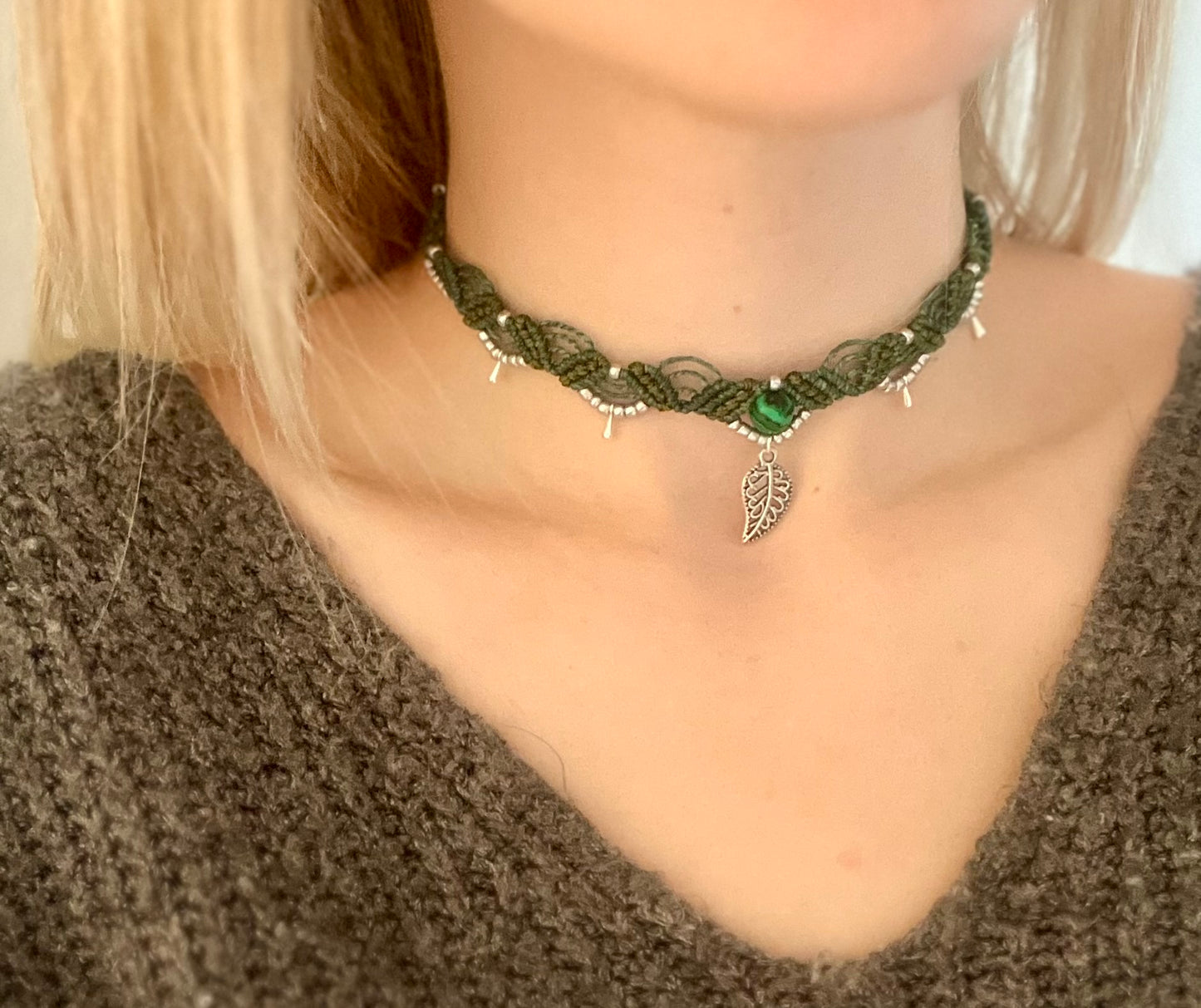 Malachite crystal choker