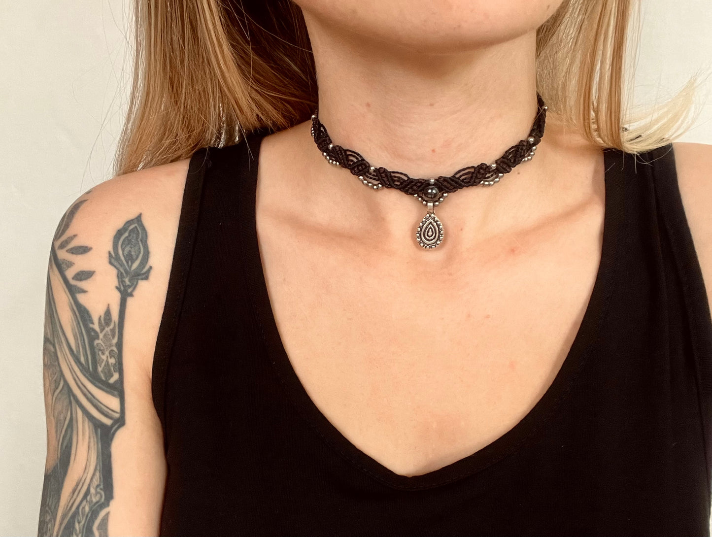 Choker s kristalom Hematit