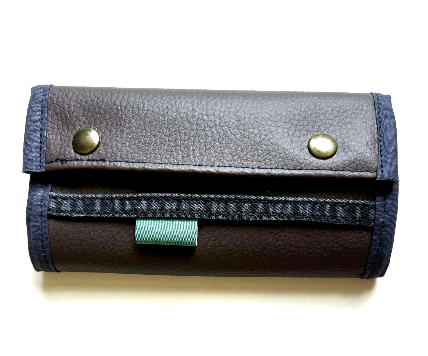 Tobacco pouch
