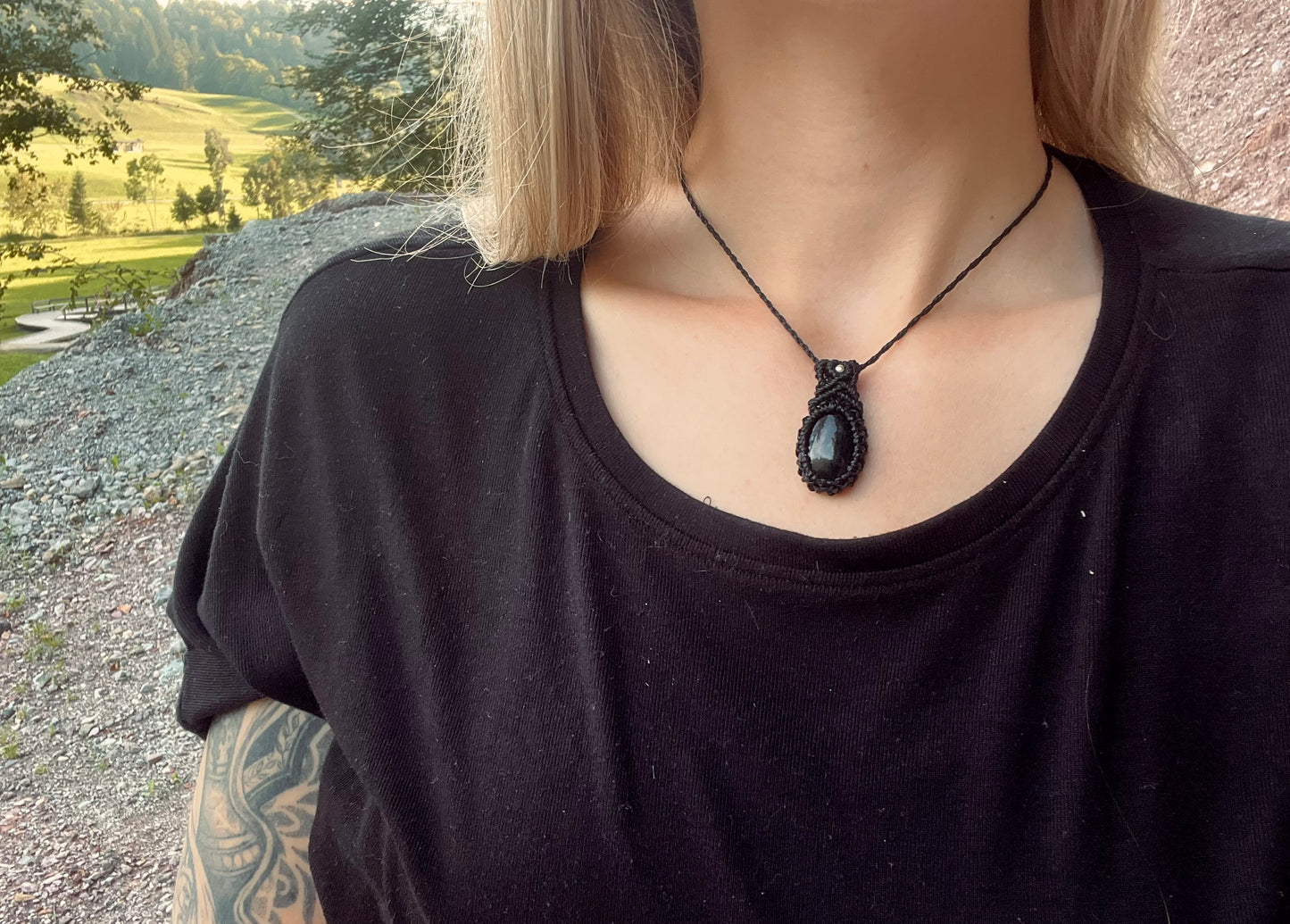 Amulet s kristalom Oniks