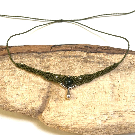 Ogrlica s kristalom Smaragd