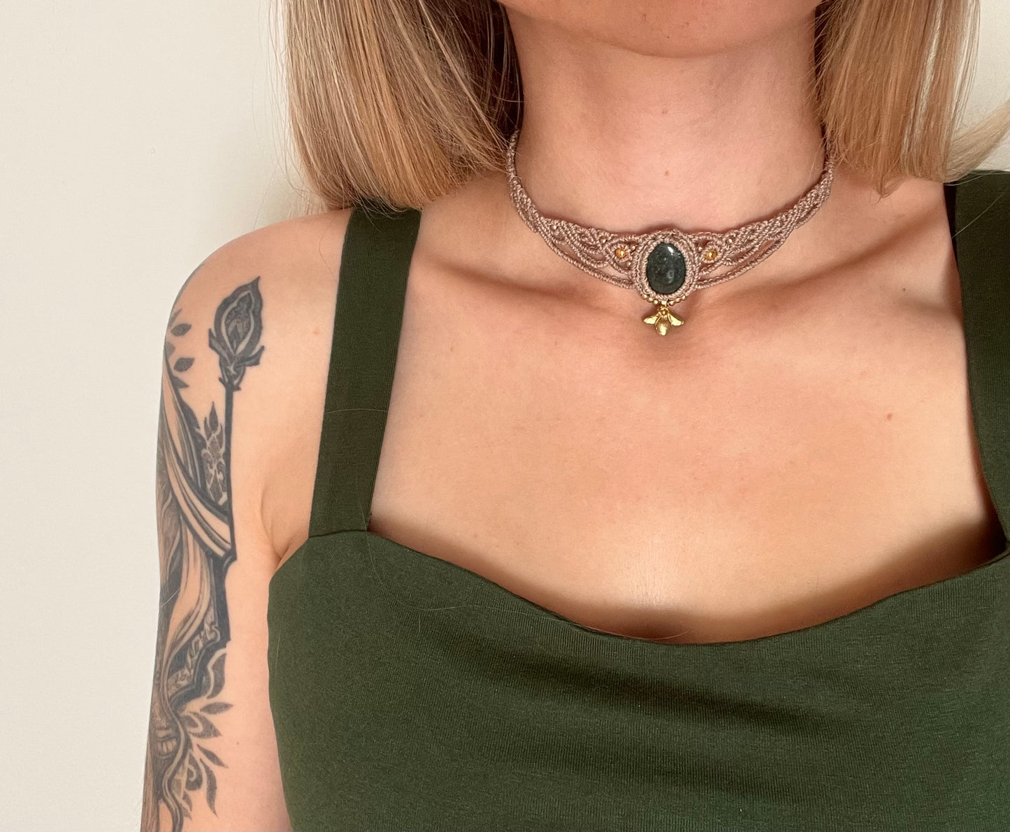 Necklace with Moss Agate crystal