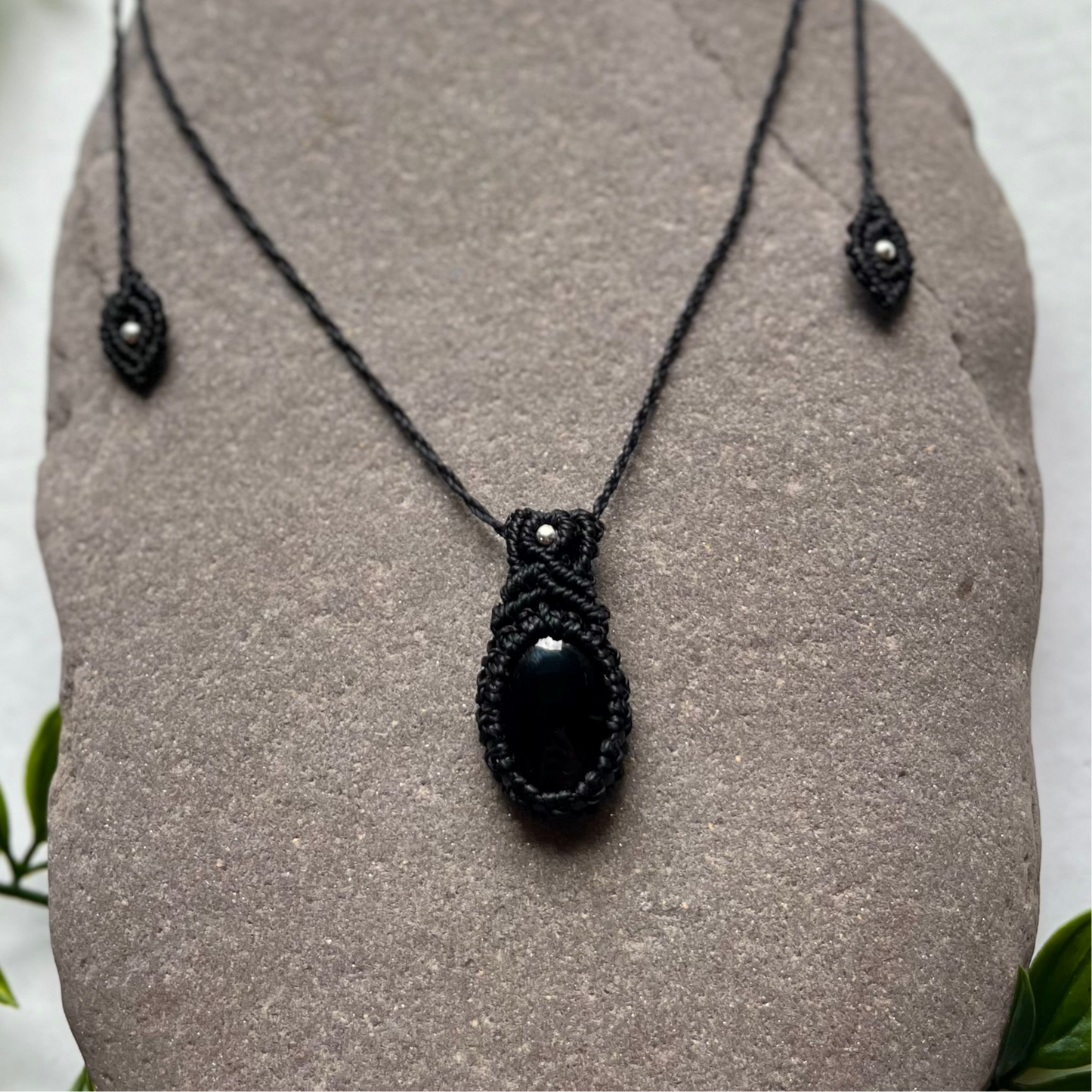 Amulet s kristalom Oniks