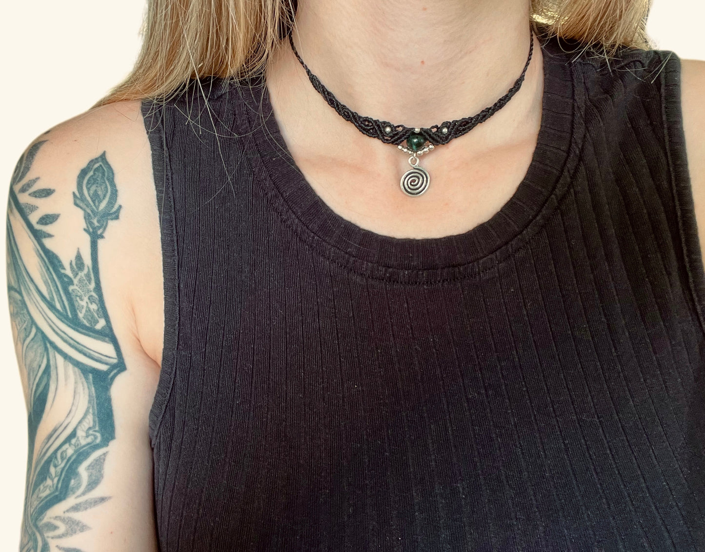 Ogrlica s kristalom Smaragd