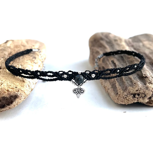 Choker s kristalom Sodalit