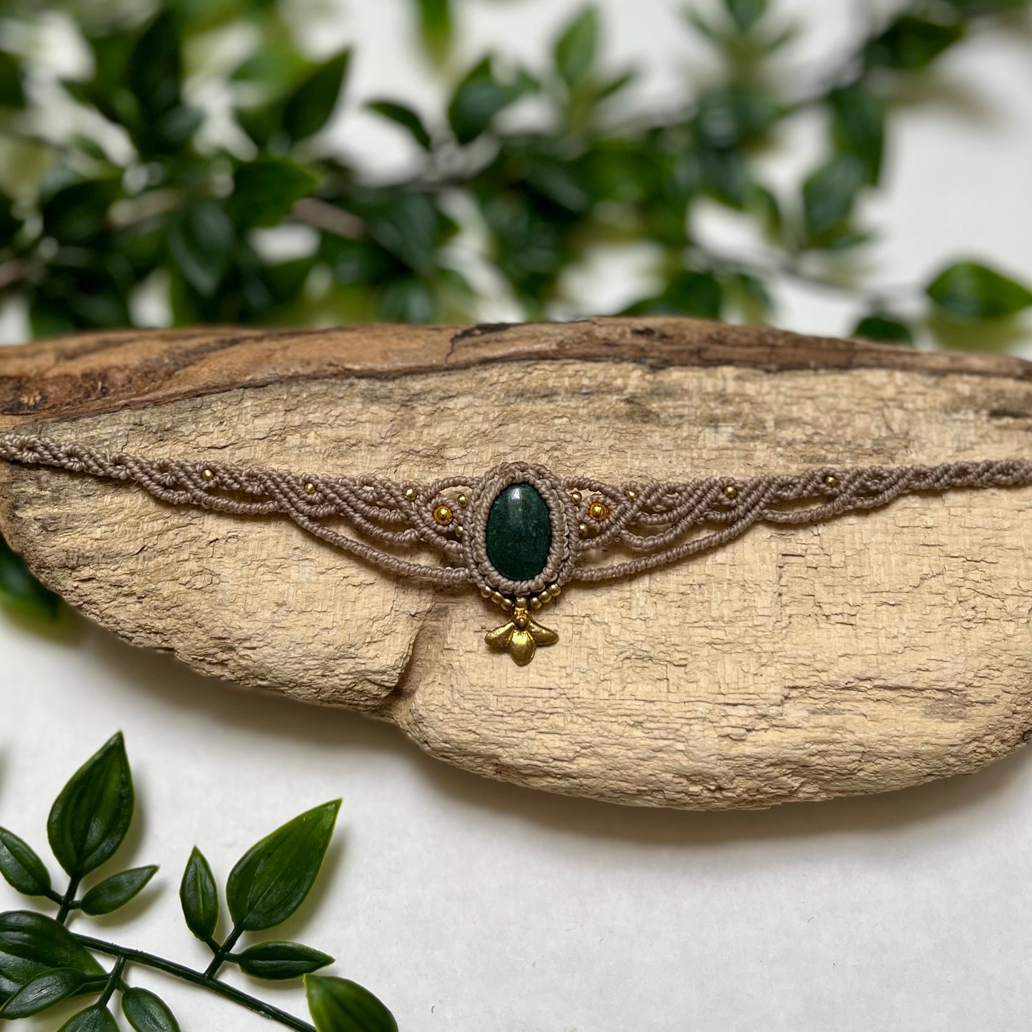Necklace with Moss Agate crystal